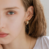 Clam Two line Hoop Earrings - Medium EAMM4005