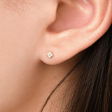 Mini Flower Stud Earrings ENOM4143