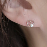 Modern Heart Pearl Earrings ETRM4063